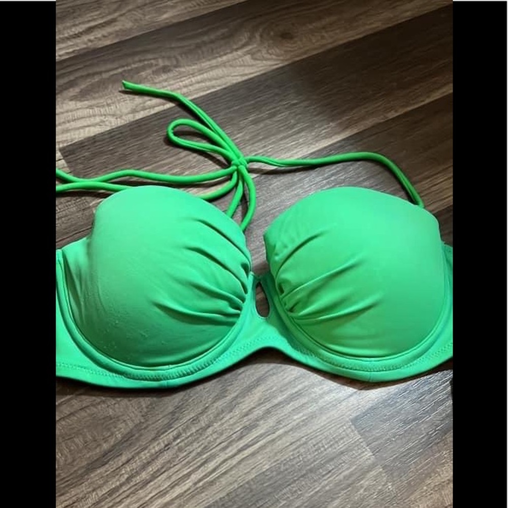 Victoria secret swimsuit push up top green st Patrick’s day 34B